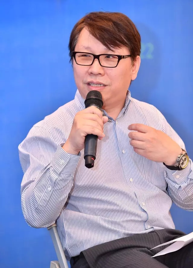 中国建筑学会建筑师分会理事、1xBet官网集团董事、总建筑师黄向明